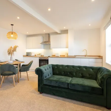 4, King's Court Scarborough